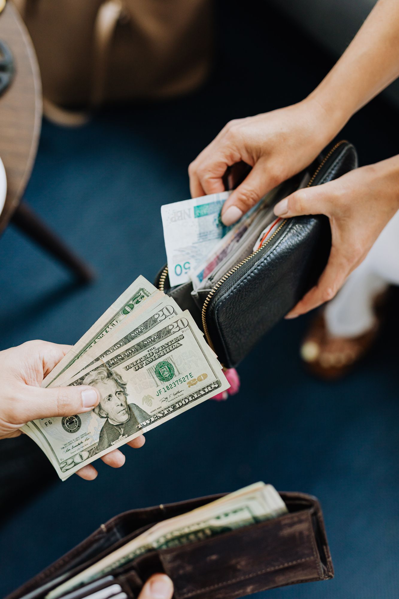 dólar turismo ou comercial